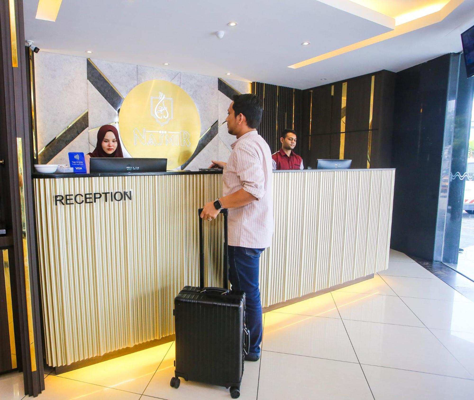 Golden Nasmir Hotel บูกิต เมอร์ตาจัม ภายนอก รูปภาพ