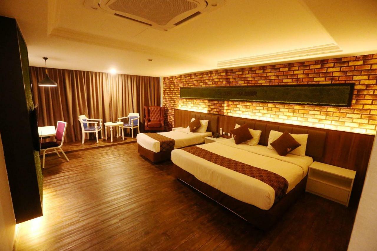 Golden Nasmir Hotel บูกิต เมอร์ตาจัม ภายนอก รูปภาพ