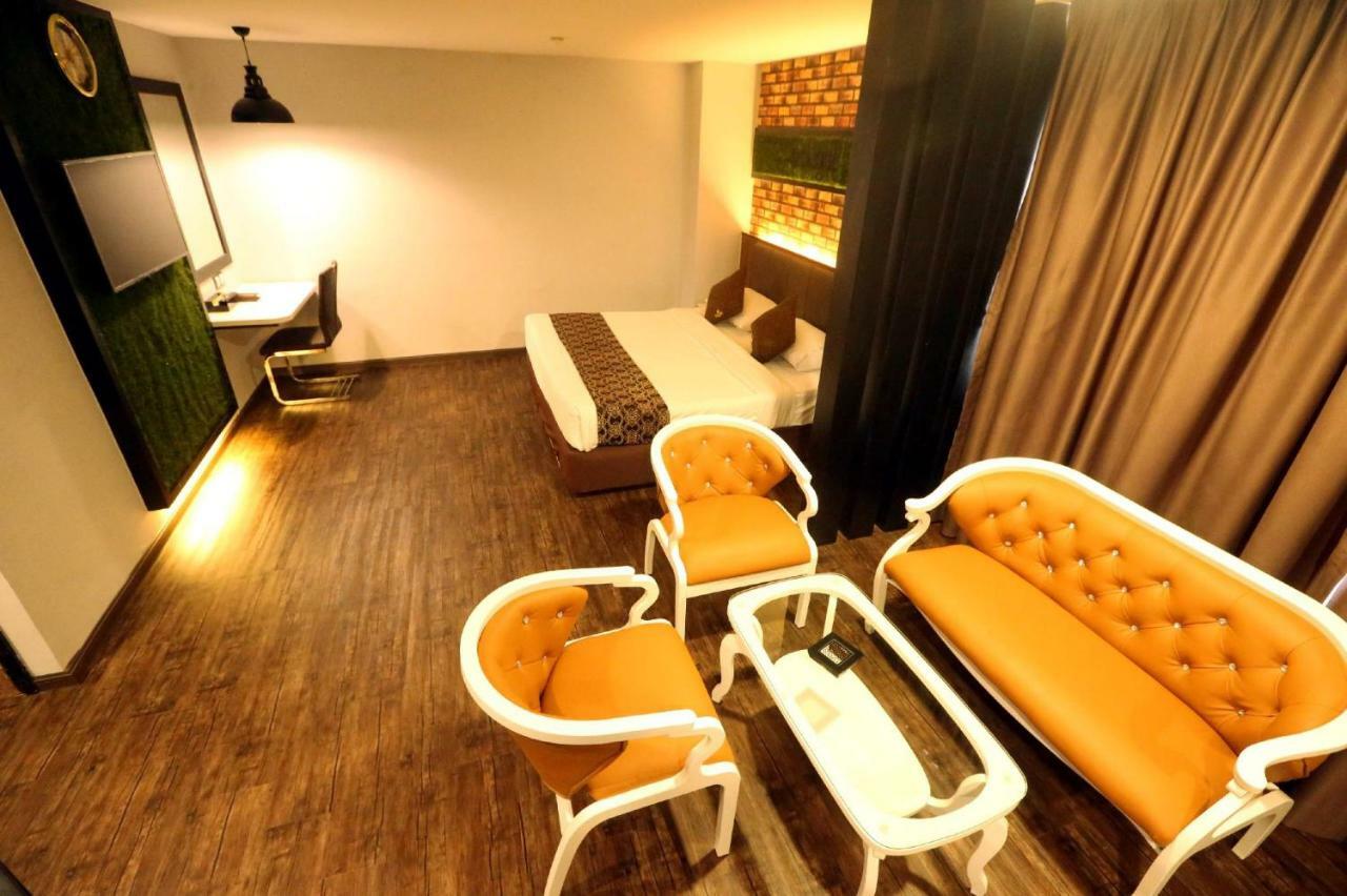 Golden Nasmir Hotel บูกิต เมอร์ตาจัม ภายนอก รูปภาพ