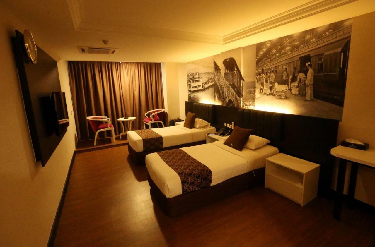 Golden Nasmir Hotel บูกิต เมอร์ตาจัม ภายนอก รูปภาพ