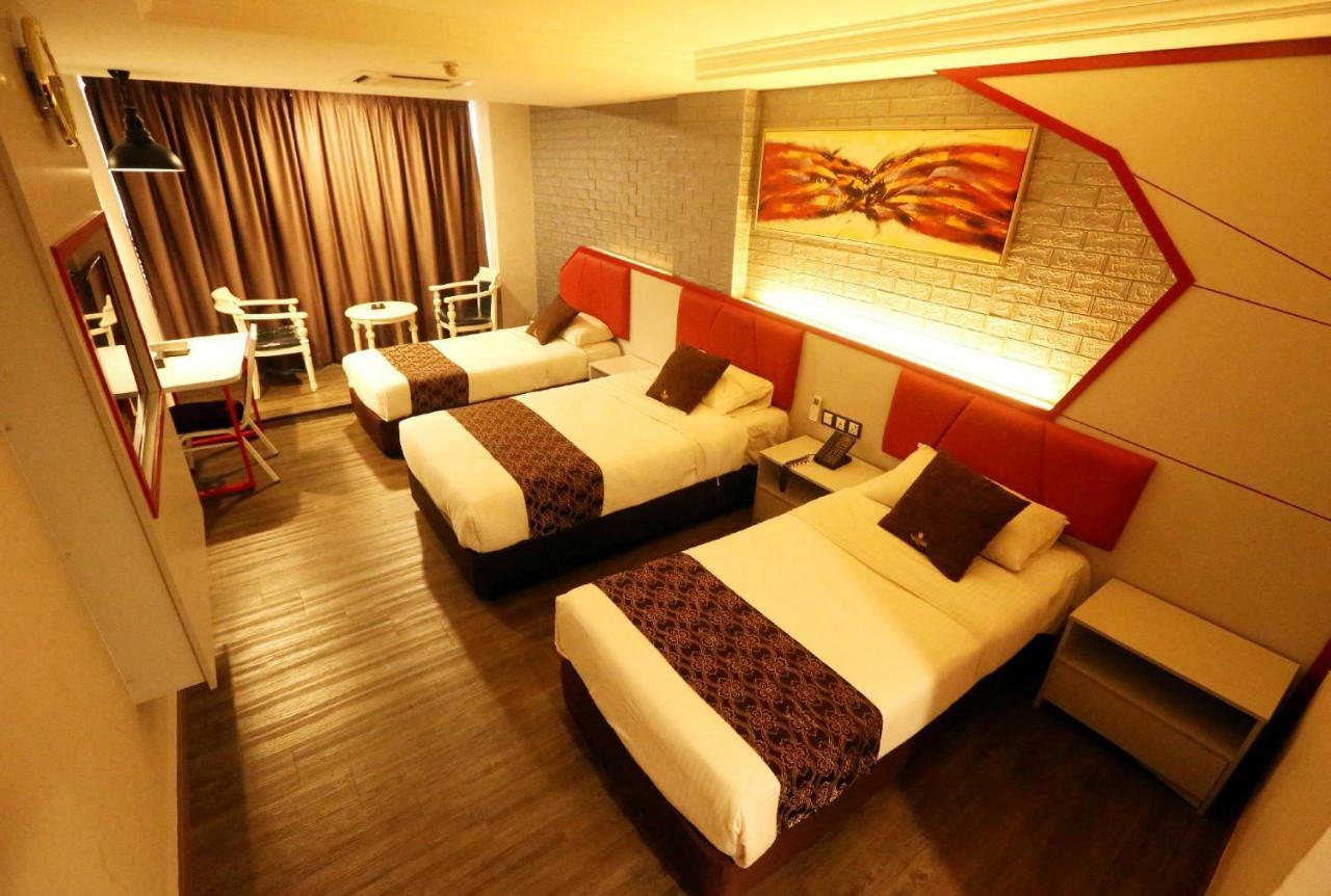 Golden Nasmir Hotel บูกิต เมอร์ตาจัม ภายนอก รูปภาพ